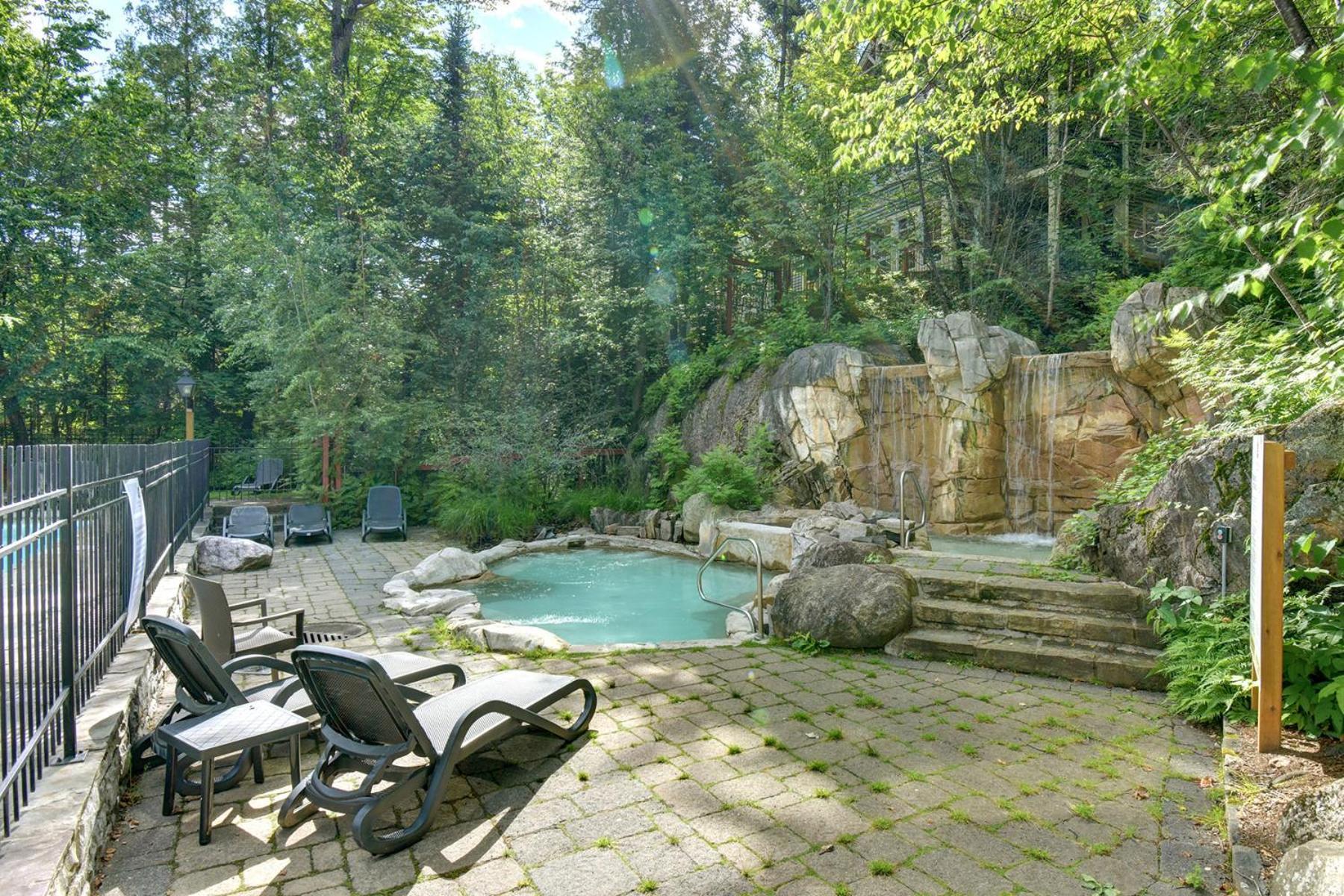 Tremblant Prestige - Les Eaux 207-2 Apartment Mont-Tremblant Bagian luar foto